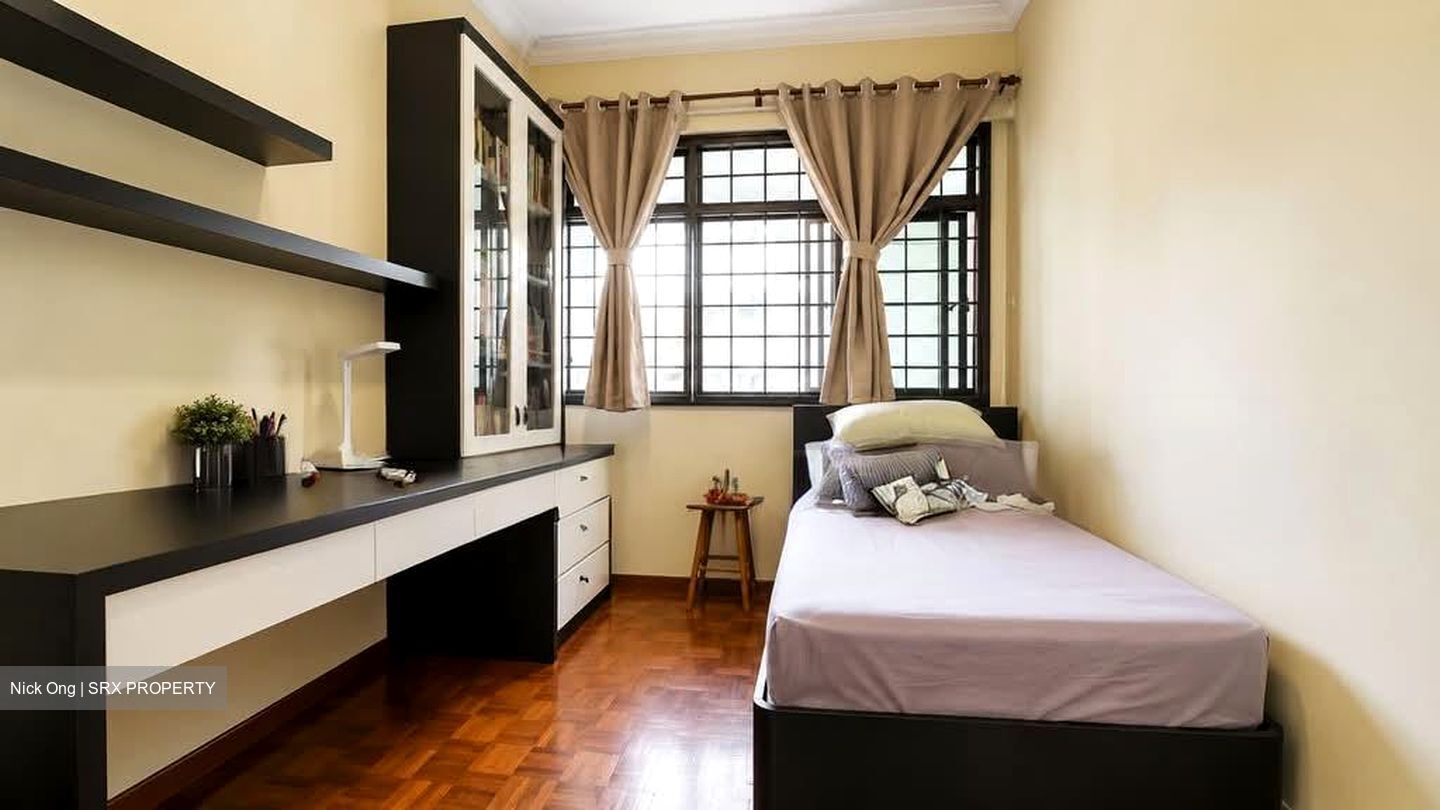 Bedok Ria (D16), Terrace #572619291